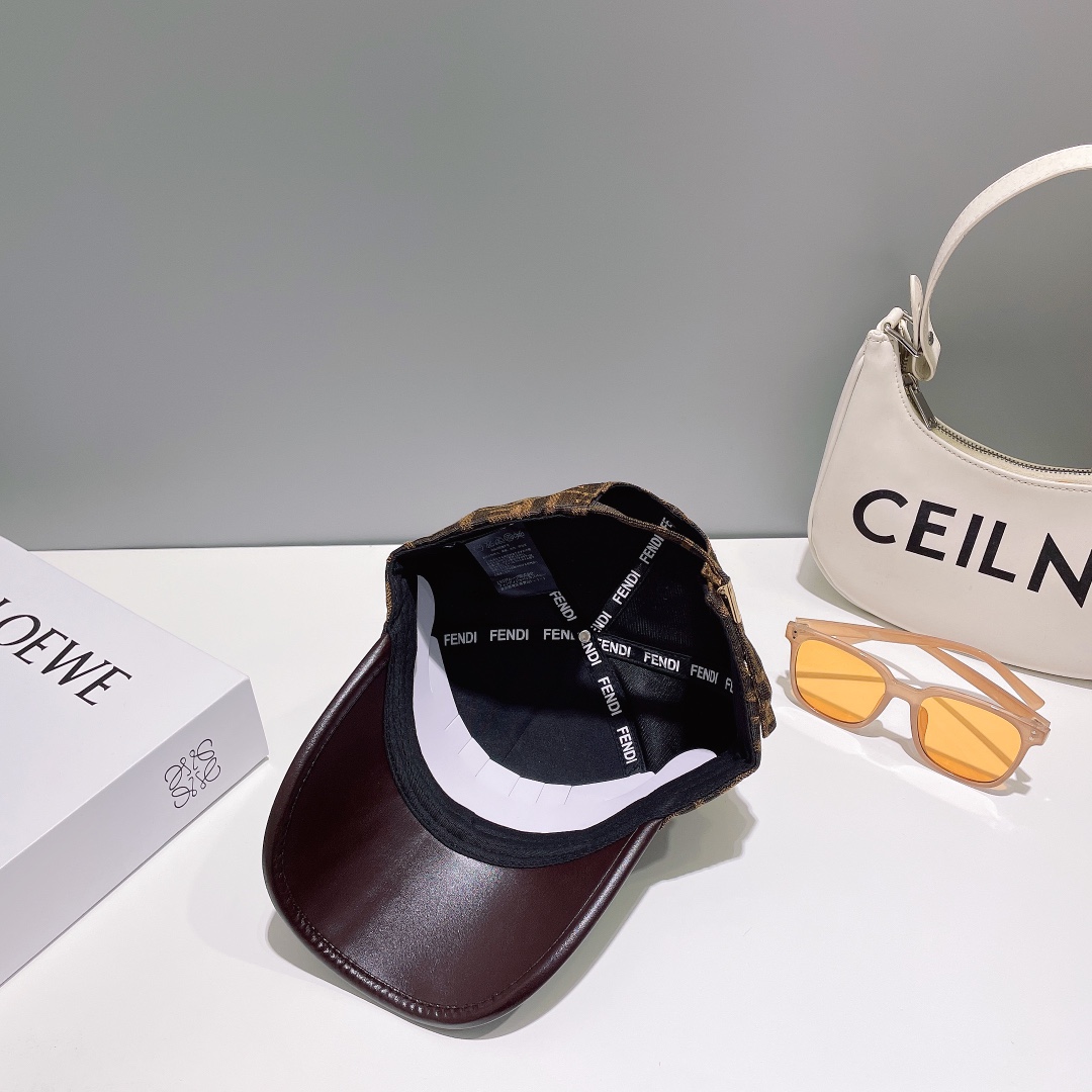 Fendi presbyopia series baseball cap