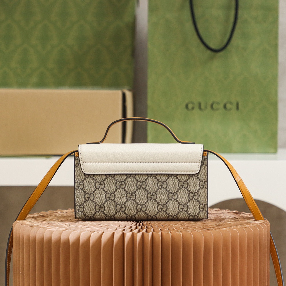 GUCCI 𝙥𝙖𝙙𝙡𝙤𝙘𝙠 series new member genuine leather #652683