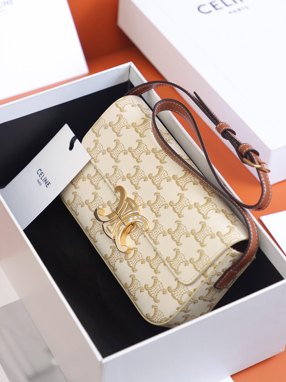 𝐂𝐞𝐥𝐢𝐧𝐞 𝙏𝙍𝙄𝙊𝙈𝙋𝙃𝙀 Arc de Triomphe #194142