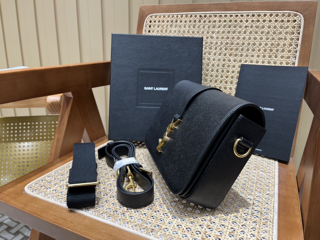 SAINT LAURENT 𝗨𝗻𝗶𝘃𝗲𝗿𝘀𝗶𝘁𝘆 𝗕𝗮𝗴 #416652original leather.JD