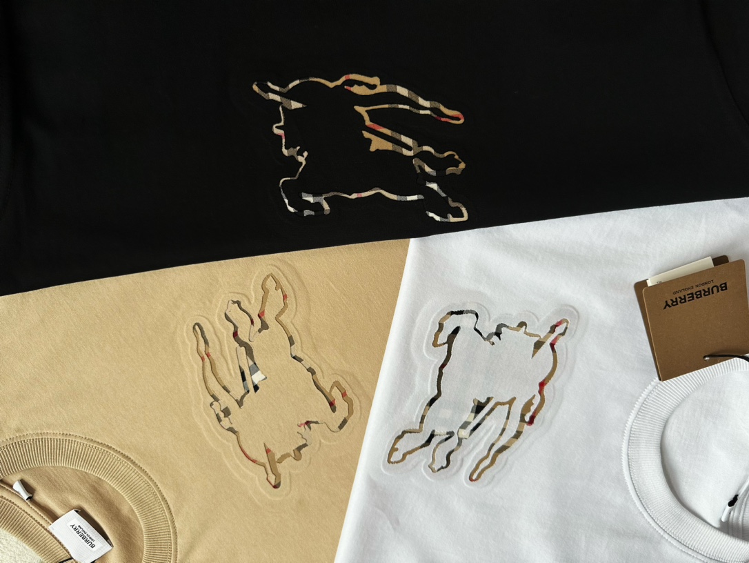 Burberry...Equestrian Concave-Convex Three-dimensional Double Layer Laser Embossed Embossed T-Shirt
