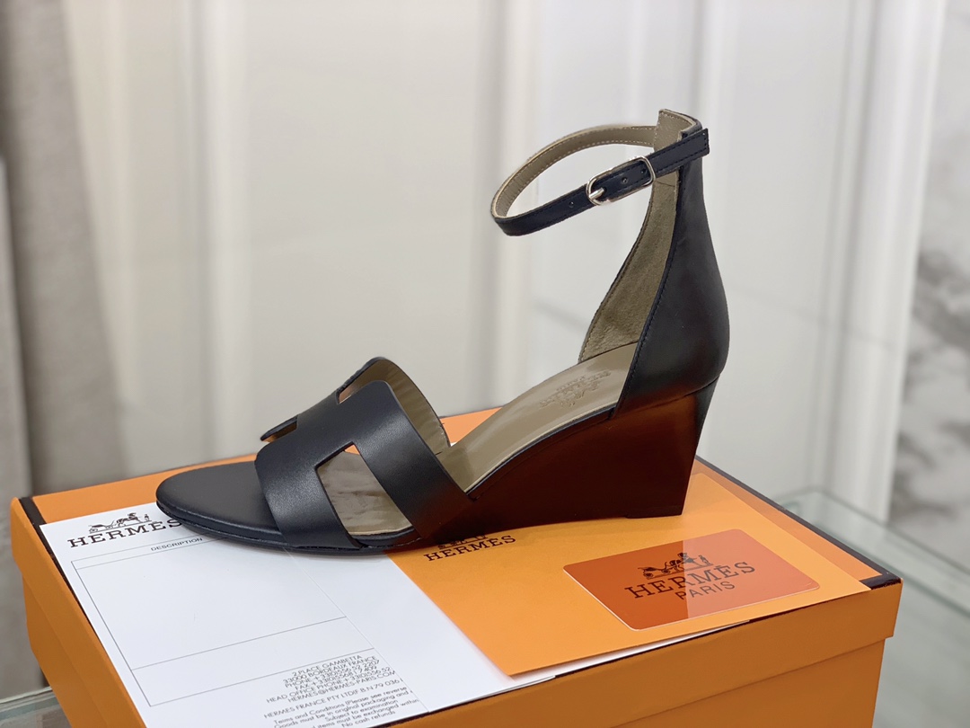 Hermes Santorini sandals