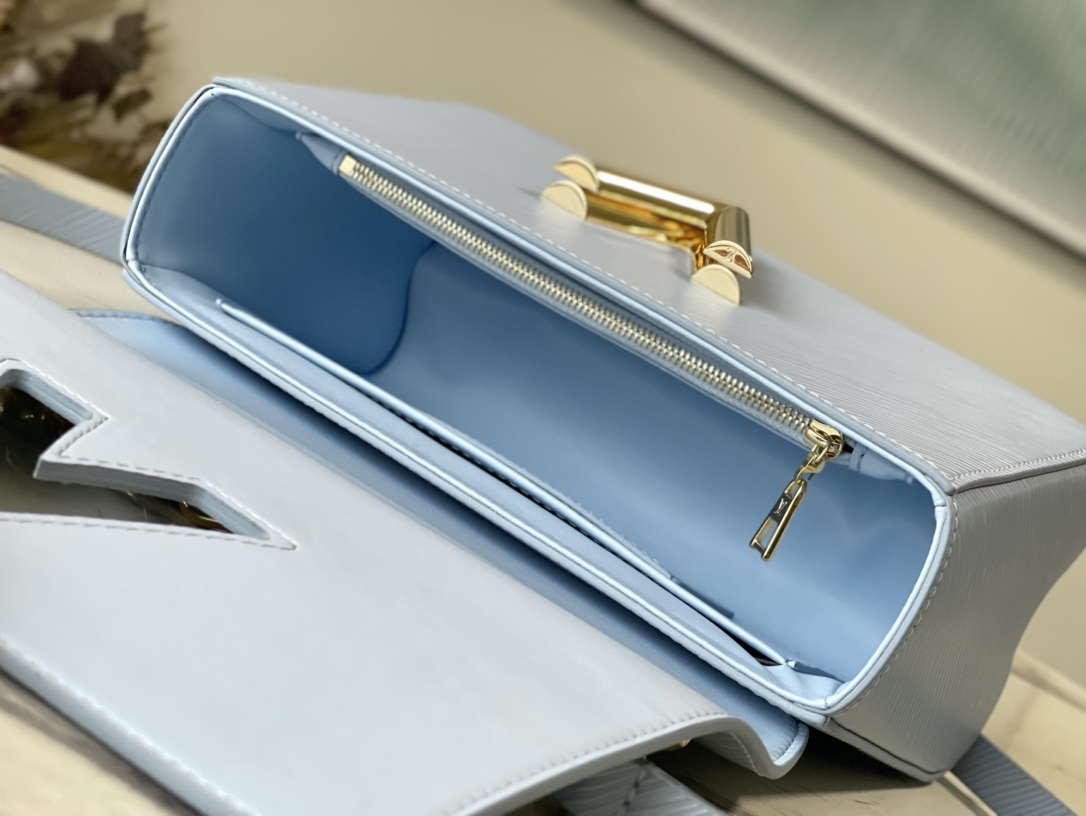 𝐋𝐎𝐔𝐈𝐒 𝐕𝐔𝐈𝐓𝐓𝐎𝐍    M21721