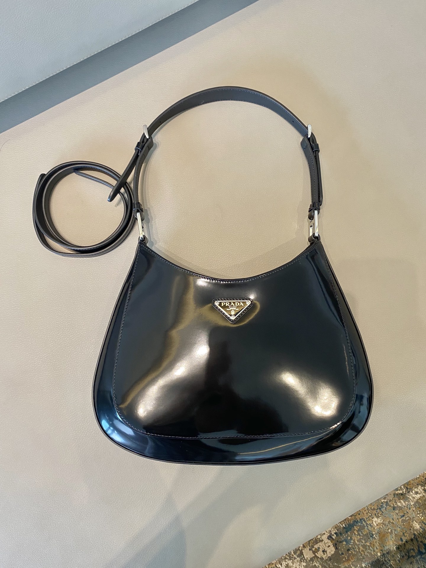 𝐏𝐑𝐀𝐃𝐀  Large Double Shoulder Strap Underarm Bag