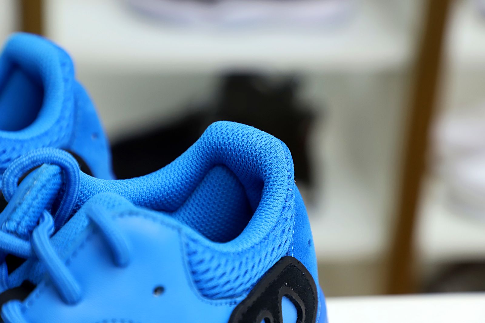 Yeezy Boost 700 Hi-Res Blue