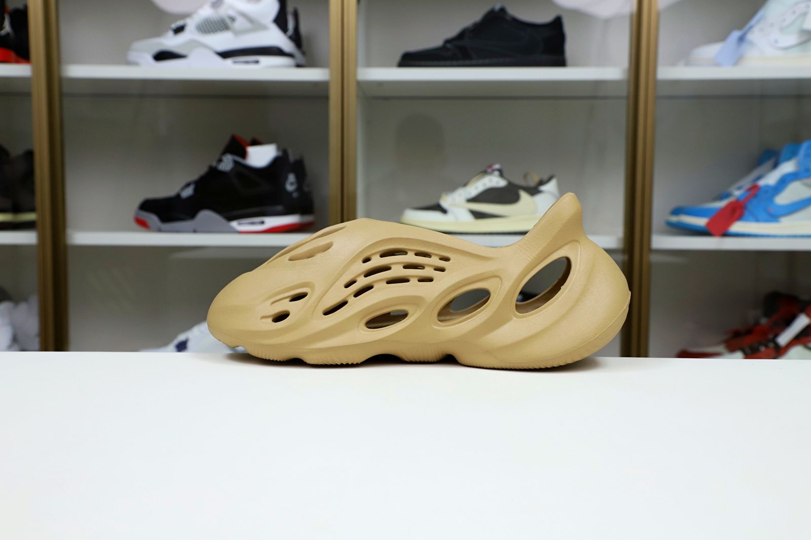 YEEZY FOAM RUNNER OCHRE