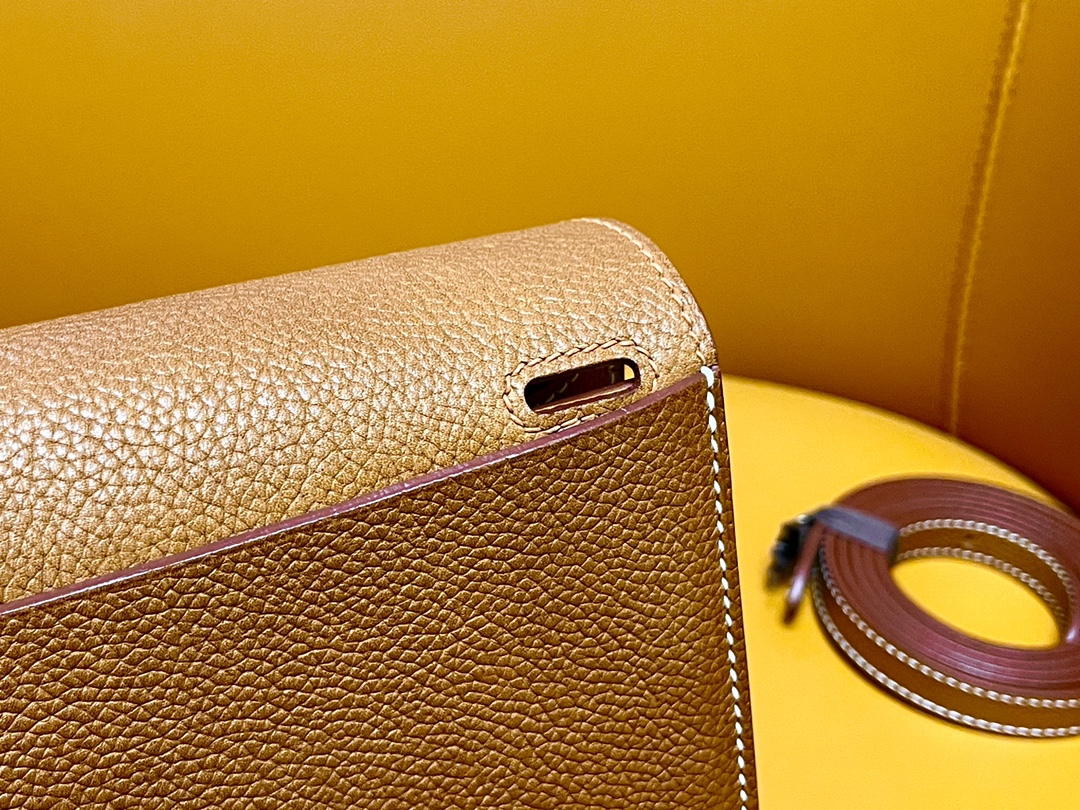 Halzan25 gold buckle golden brown   Saddle Fubo leather