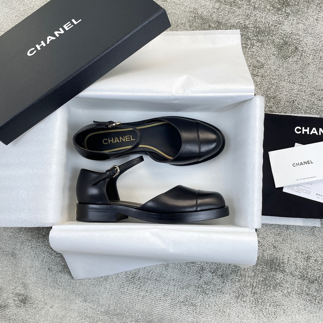 CHANEL latest thick bottom Mary Jane, the thick bottom of the support to make this more vintage warmth