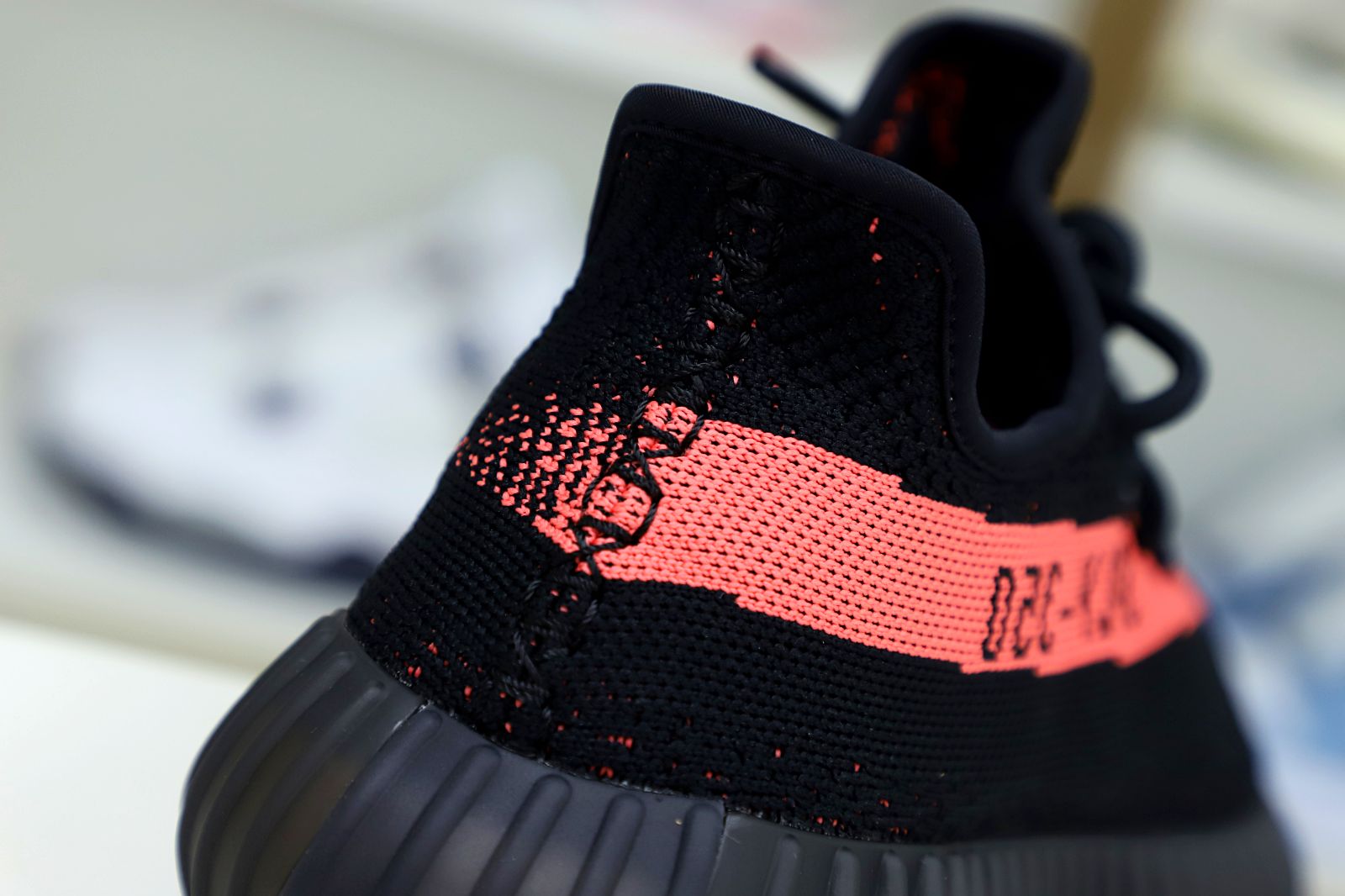 YEEZY BOOST 350 V2 RED