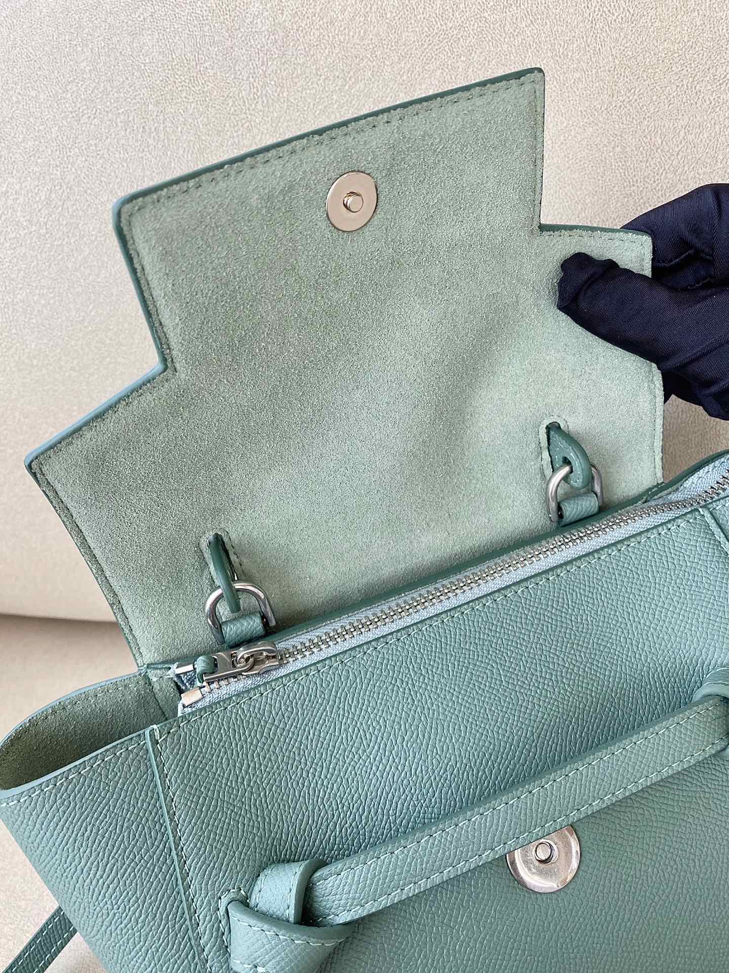 𝐂𝐞𝐥𝐢𝐧𝐞 Belt Bag Catfish Bag Small Grained Calfskin