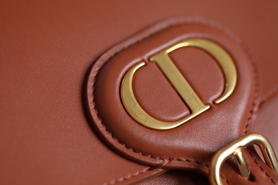 Dark Brown 🍂 Dark Brown Medium DR-091 𝙙𝙞𝙤𝙧 𝙗𝙤𝙗𝙗𝙗𝙮