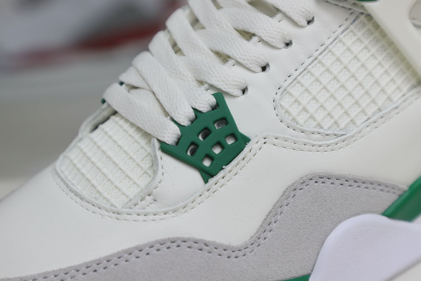 NIKE SB X AIR JORDAN 4 RETRO PINE GREEN