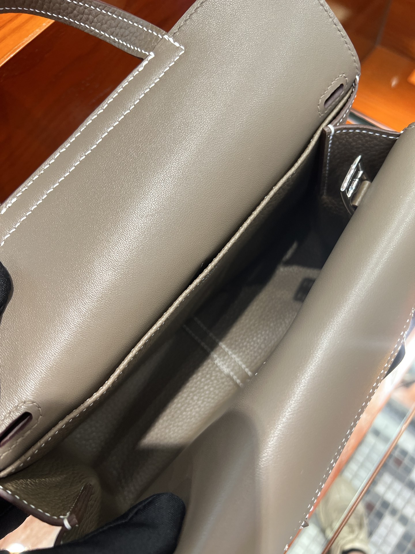 Halzan 25cm clemence leather 18 Etoupe grey elephant