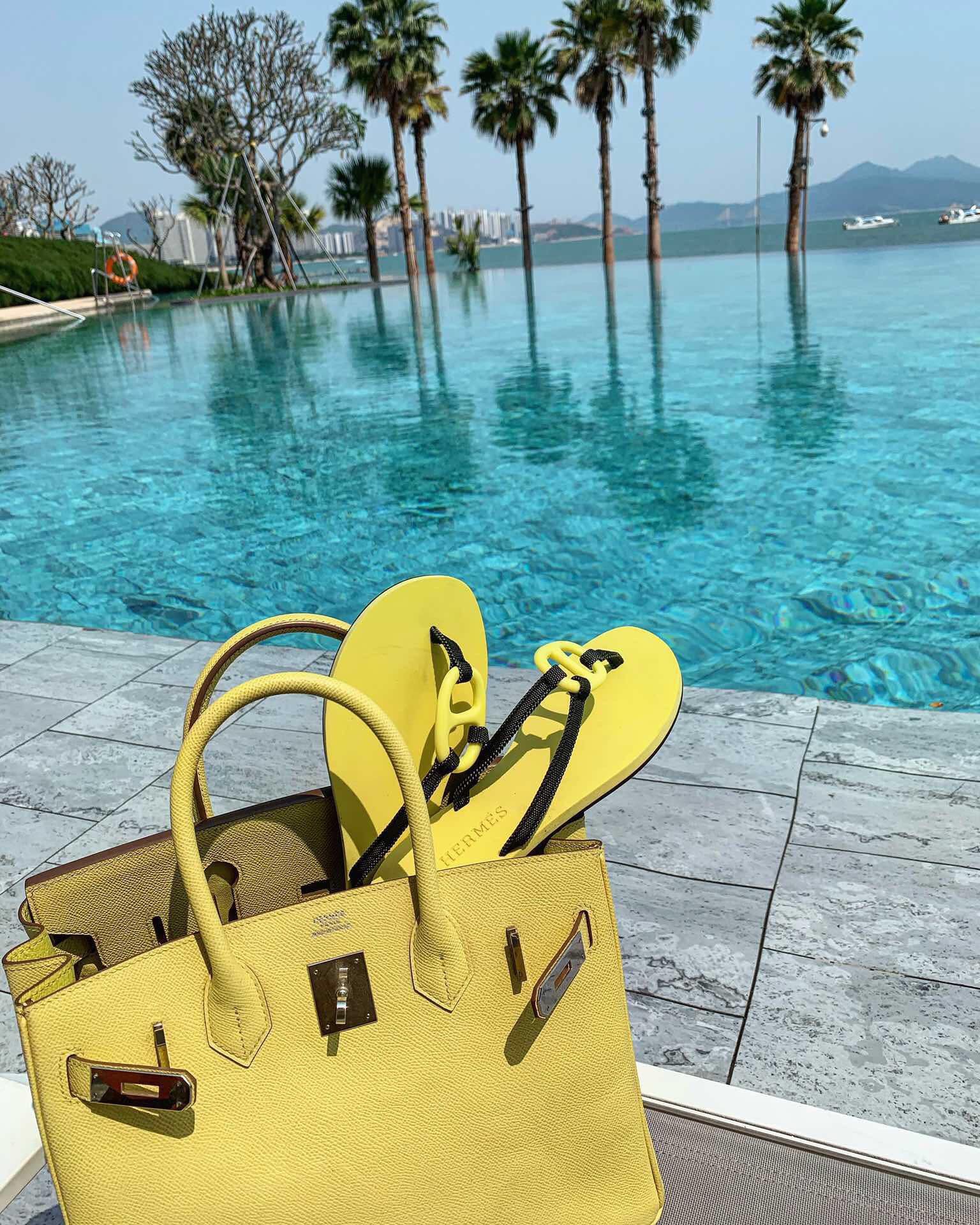 Hermes holiday series 🌈🏝🌤 pig nose flip flops sandals