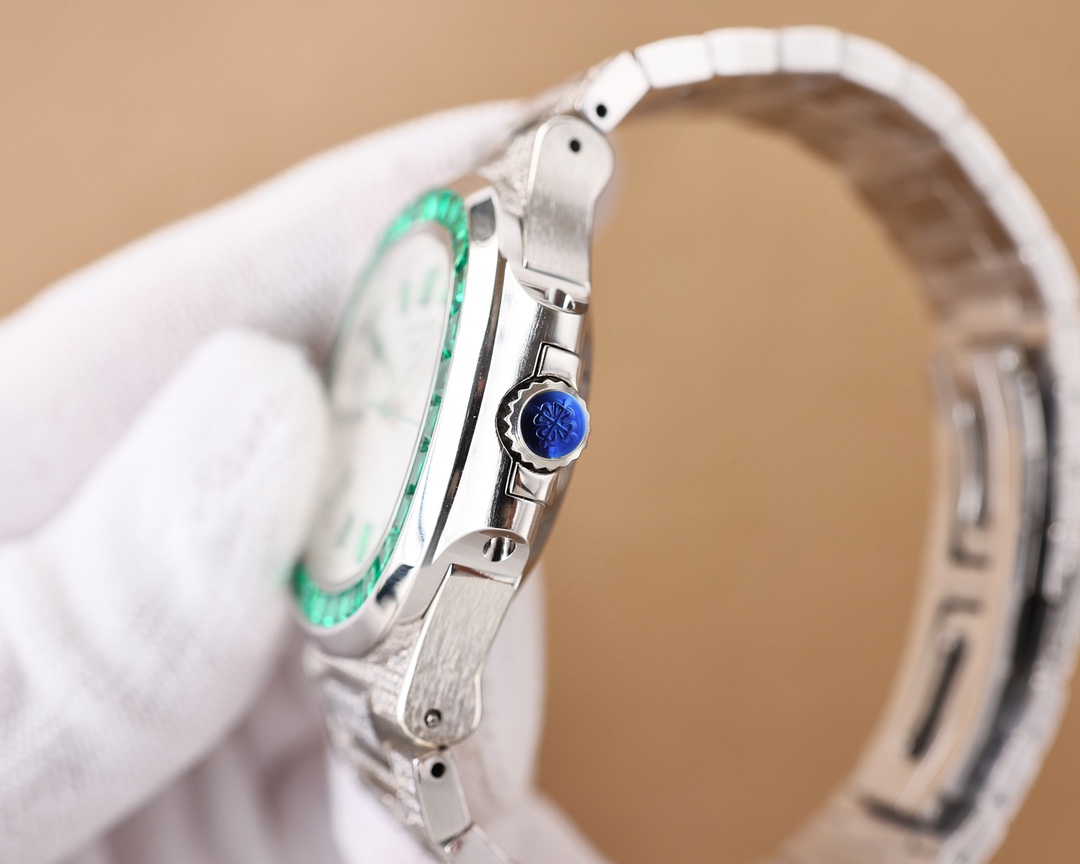 Patek Philippe Platinum Nautilus Watches