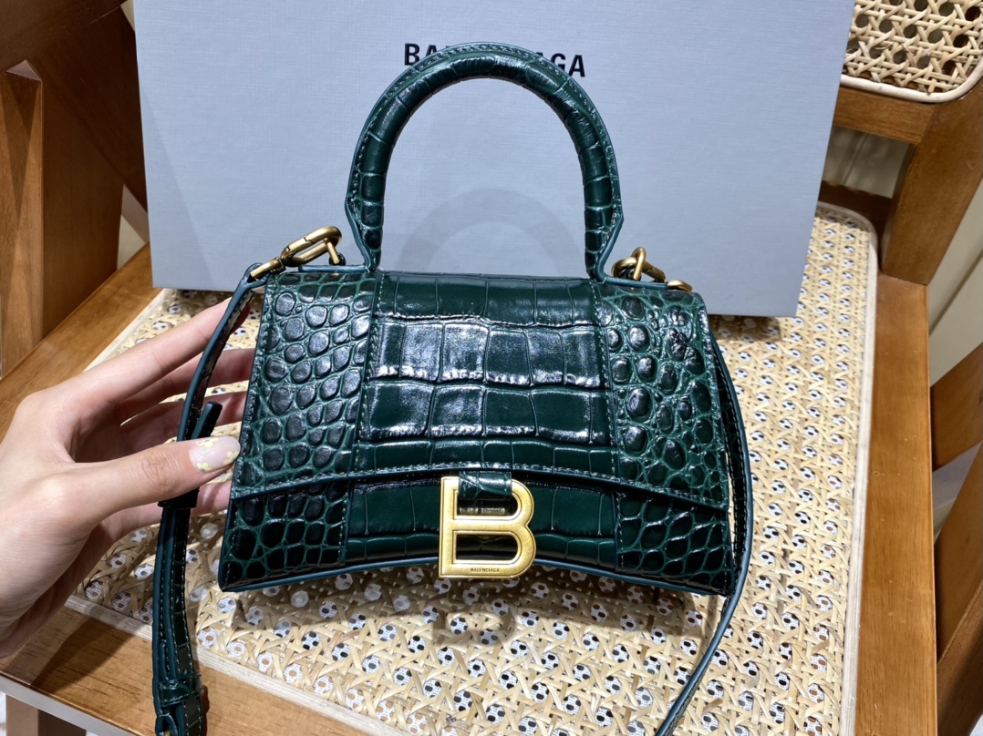 BALENCIAGA 𝐇𝐨𝐮𝐫𝐠𝐥𝐚𝐬𝐬 𝐗𝐒 crocodile-textured cowhide