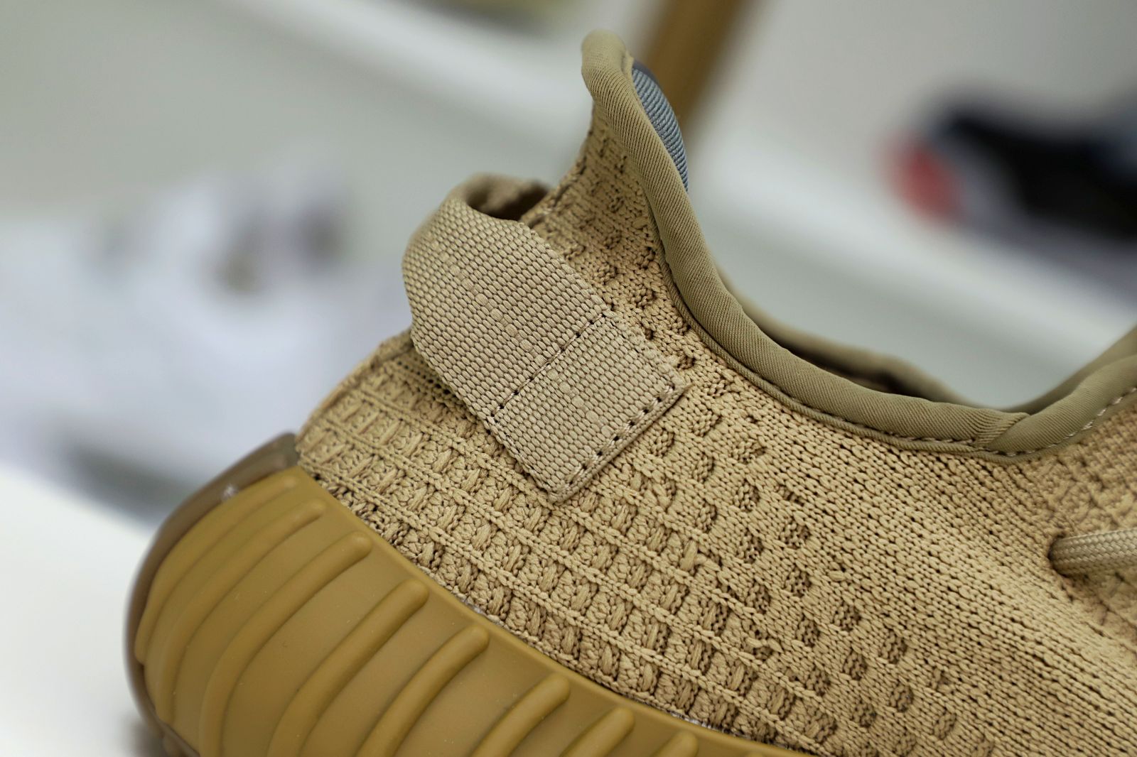 YEEZY BOOST 350 V2 EARTH