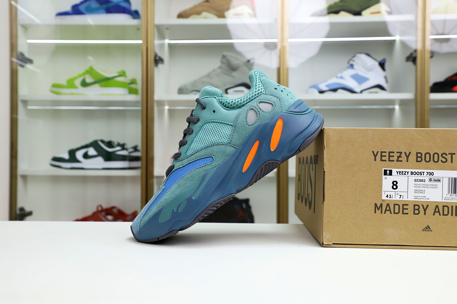 Yeezy boost 700 Faded