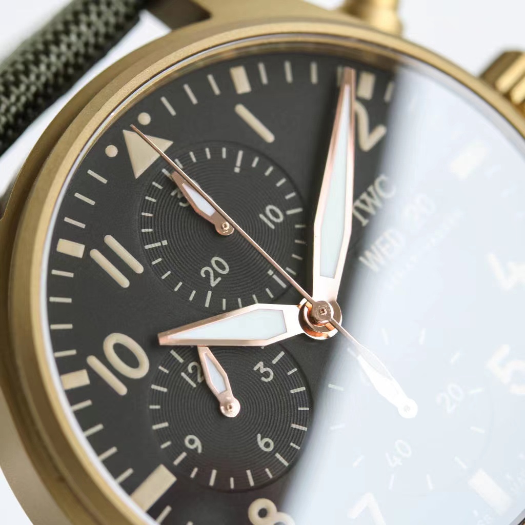 IWC- Bronze chronograph Spitfire IW387907 with built-in 7750 movement Reliability and precision