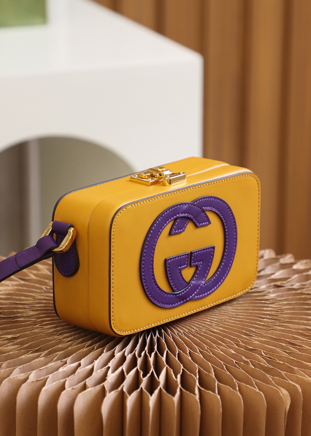 GUCCI box bag high-level color contrast design #658230