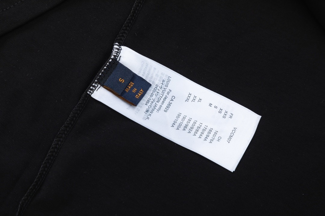 Louis Vuitton 23SS lettered gold classic T-shirt