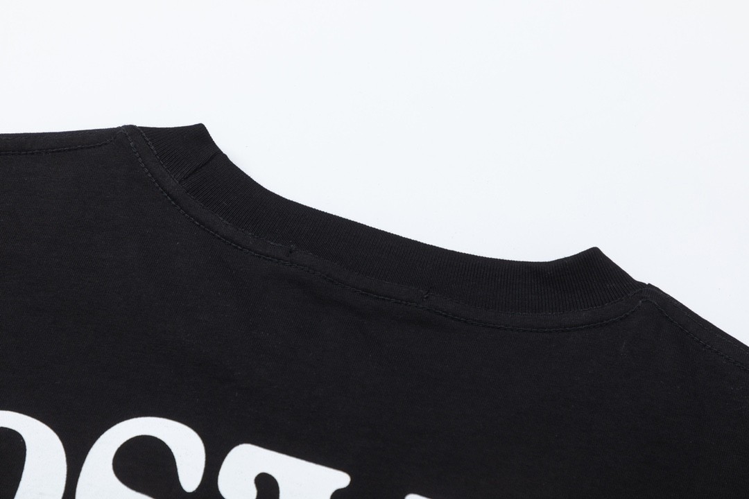 Louis Vuitton 23SS lettered gold classic T-shirt