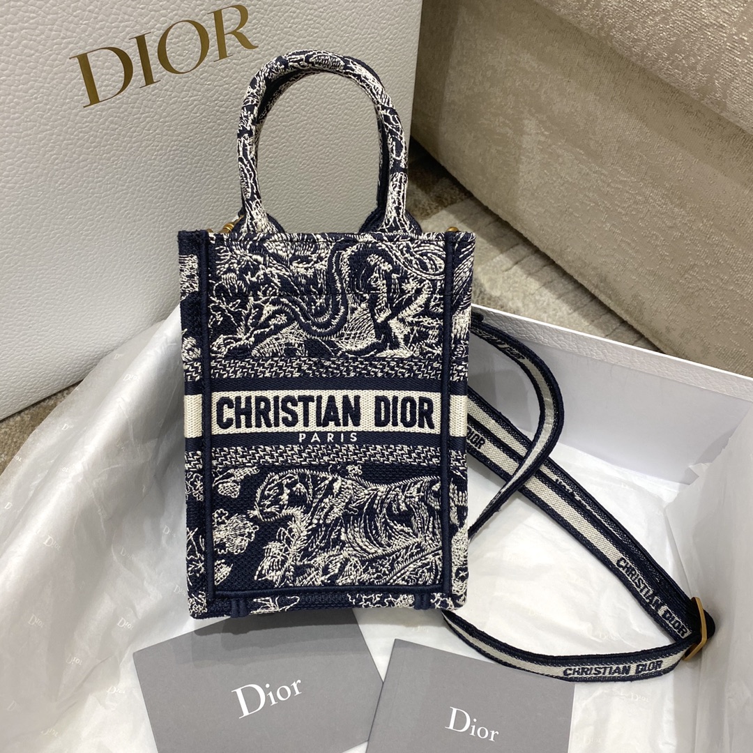 Dior Tote latest vertical version mini