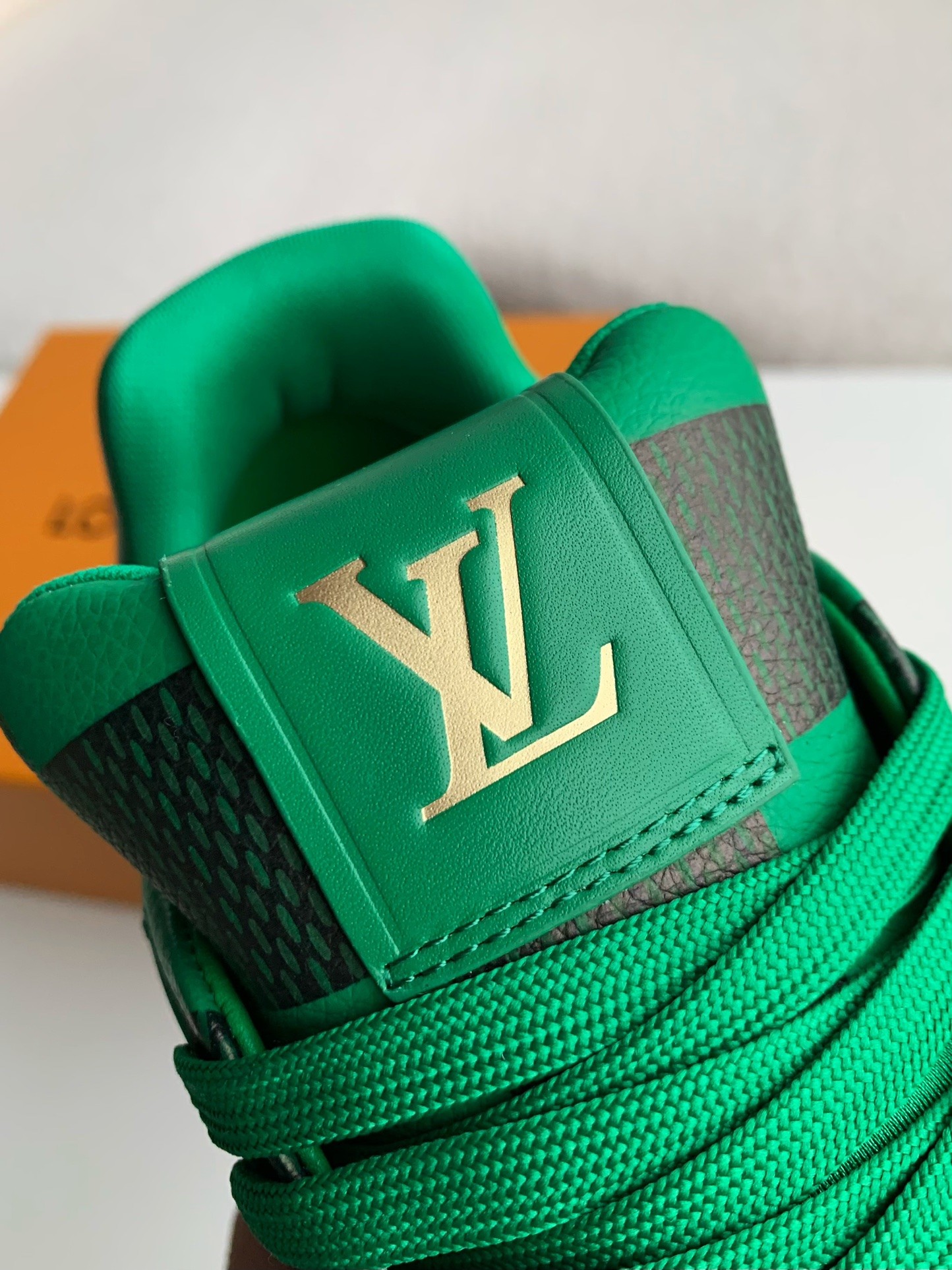 LOUIS VUITTON TRAINER MAXI SNEAKERS