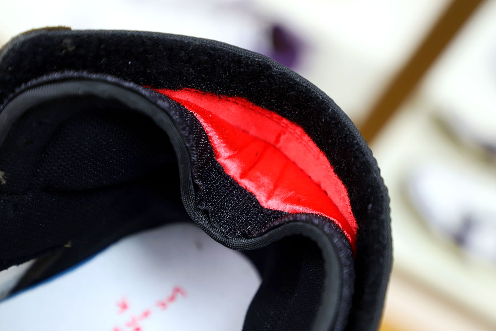 TRAVIS SCOTT X AIR JORDAN 1 RETRO HIGH OG MOCHA