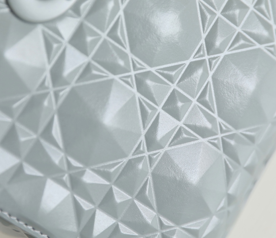 Dior Lady D-Joy is a classic style of the Goliath Bible