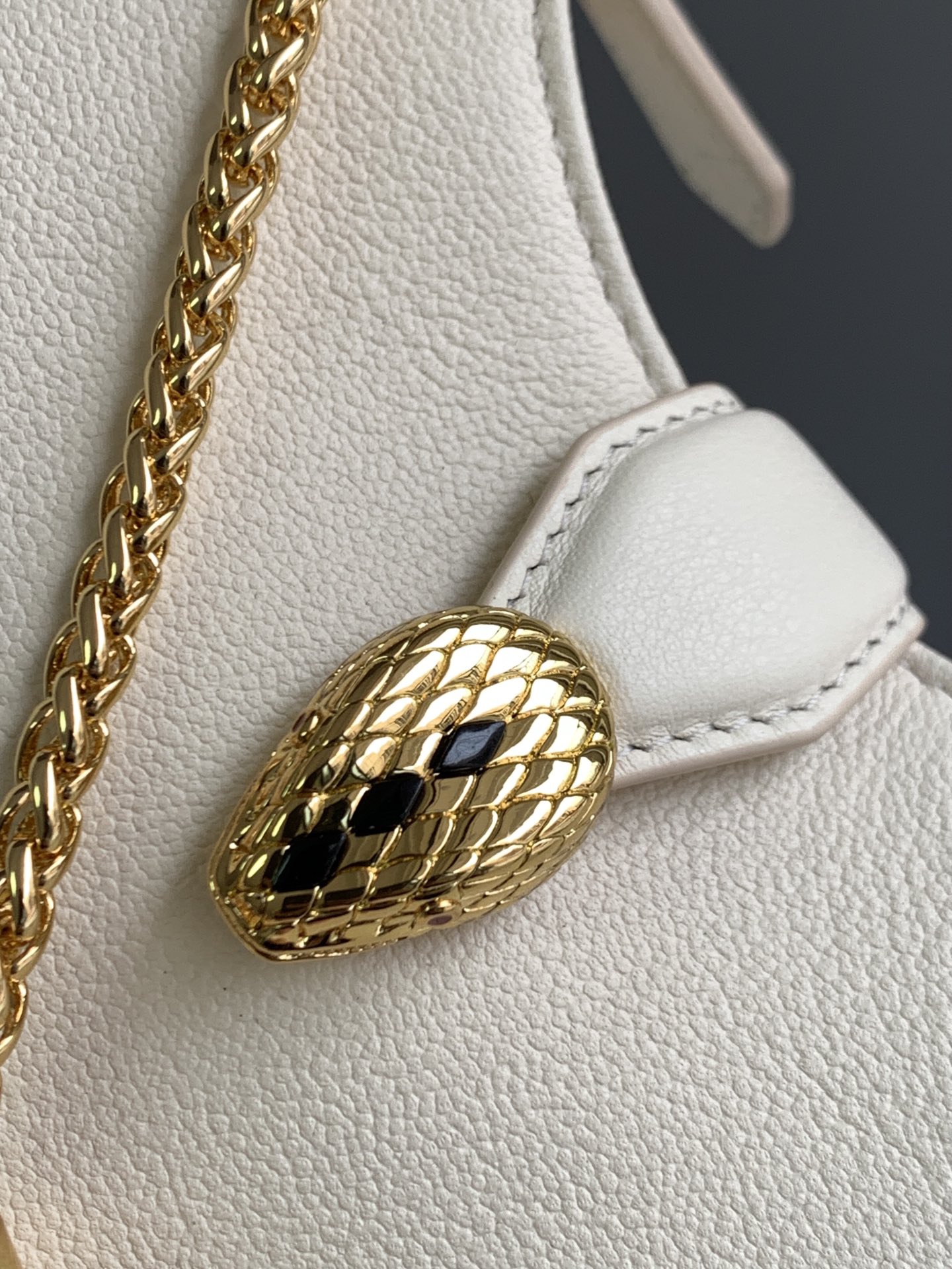 BVLGARI SERPENTI ELLIPSE series