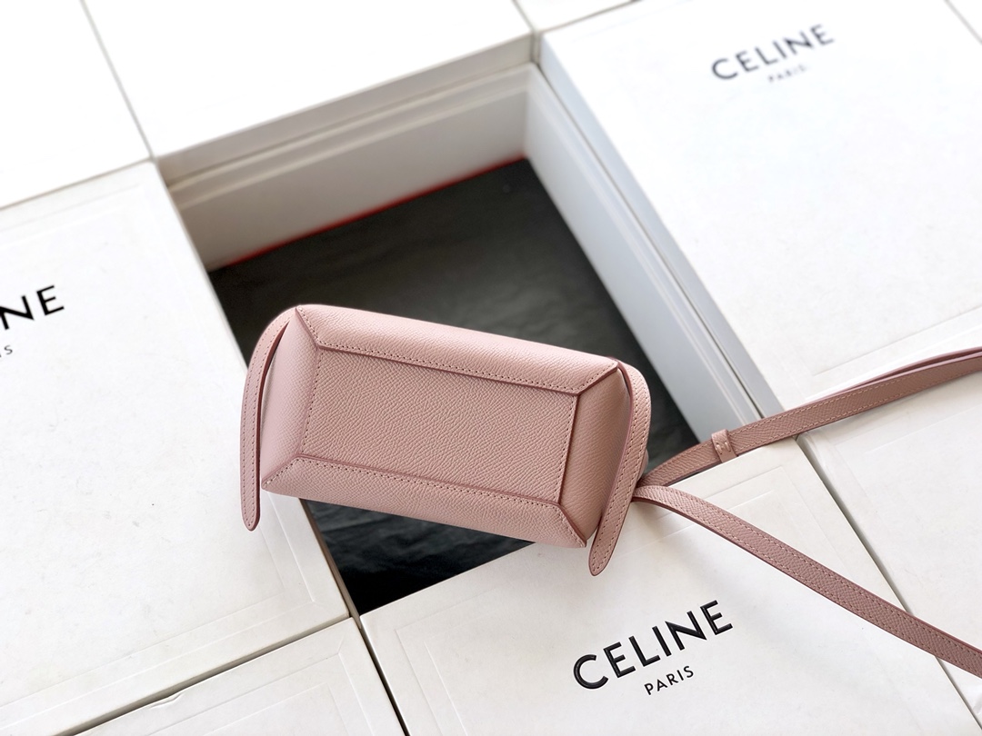𝐂𝐞𝐥𝐢𝐧𝐞 𝐛𝐞𝐥𝐭 𝐩𝐢𝐜𝐨 𝟏𝟔𝐜𝐦 Grained Calfskin Bag