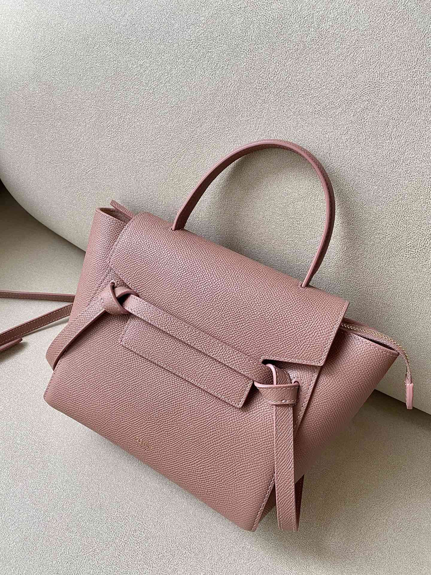 𝐂𝐞𝐥𝐢𝐧𝐞 Belt Bag Catfish Bag Small Grained Calfskin