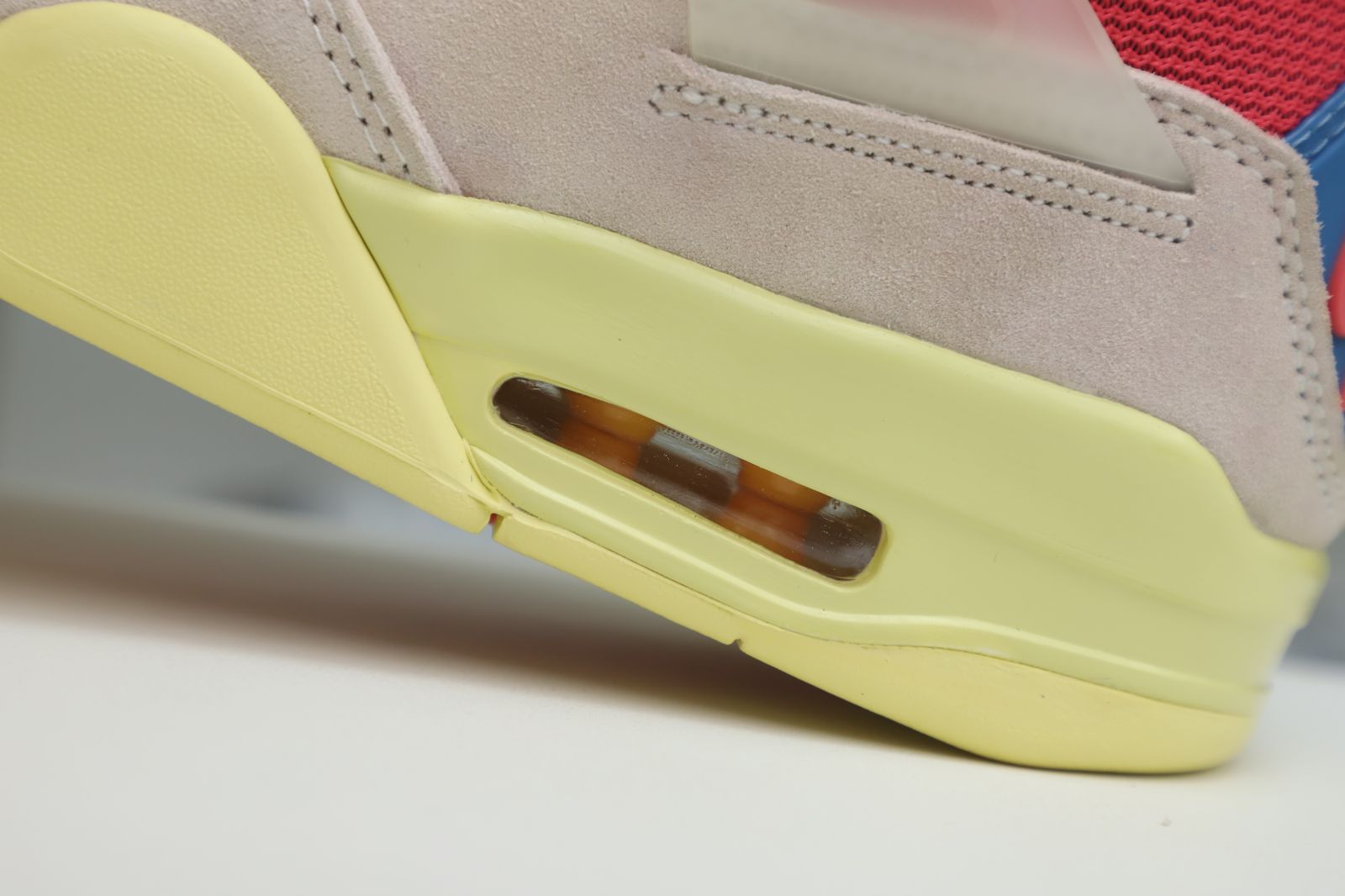 UNION LA X AIR JORDAN 4 RETRO GUAVA ICE