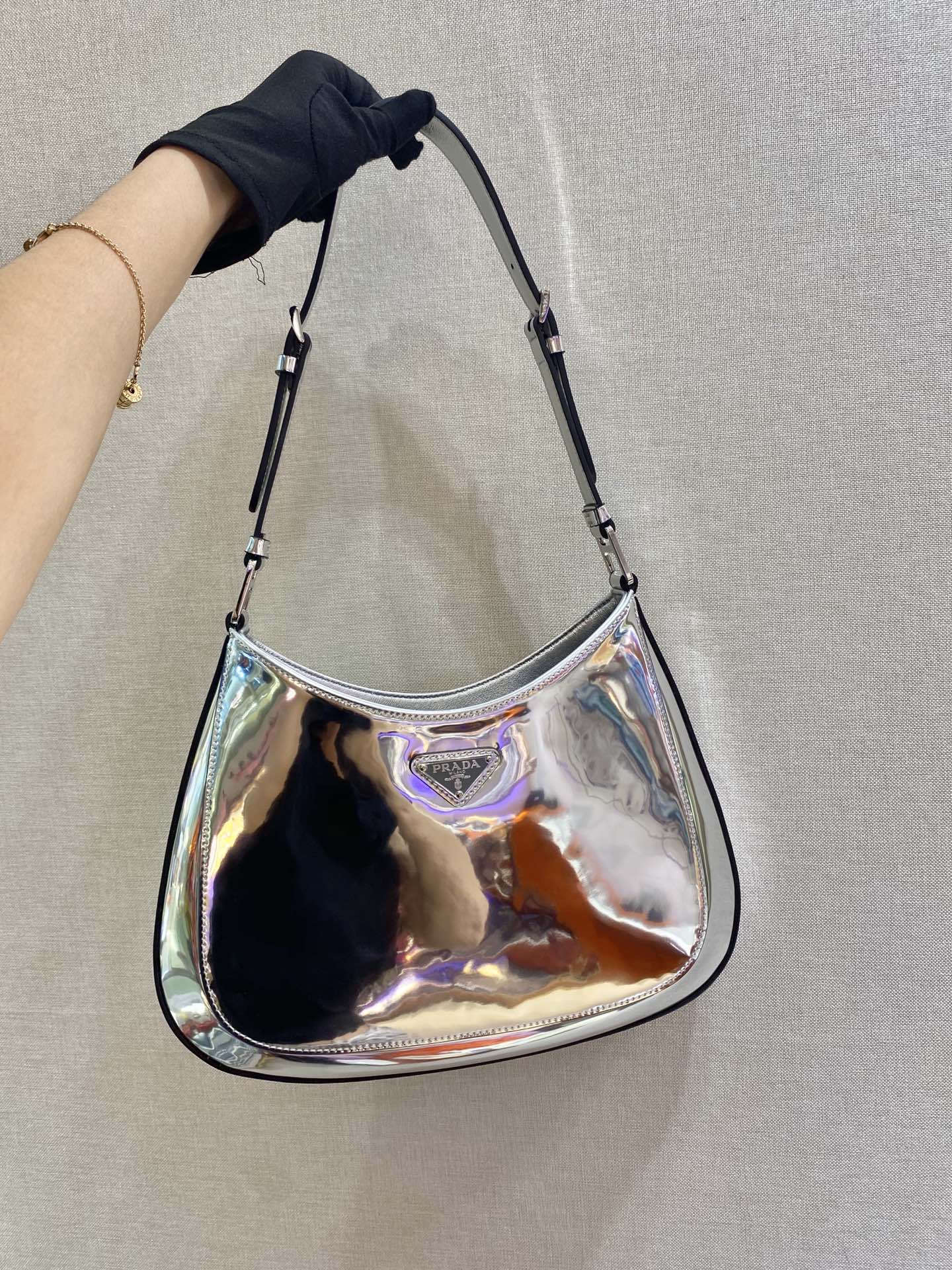 𝐏𝐑𝐀𝐃𝐀  Large Double Shoulder Strap Underarm Bag