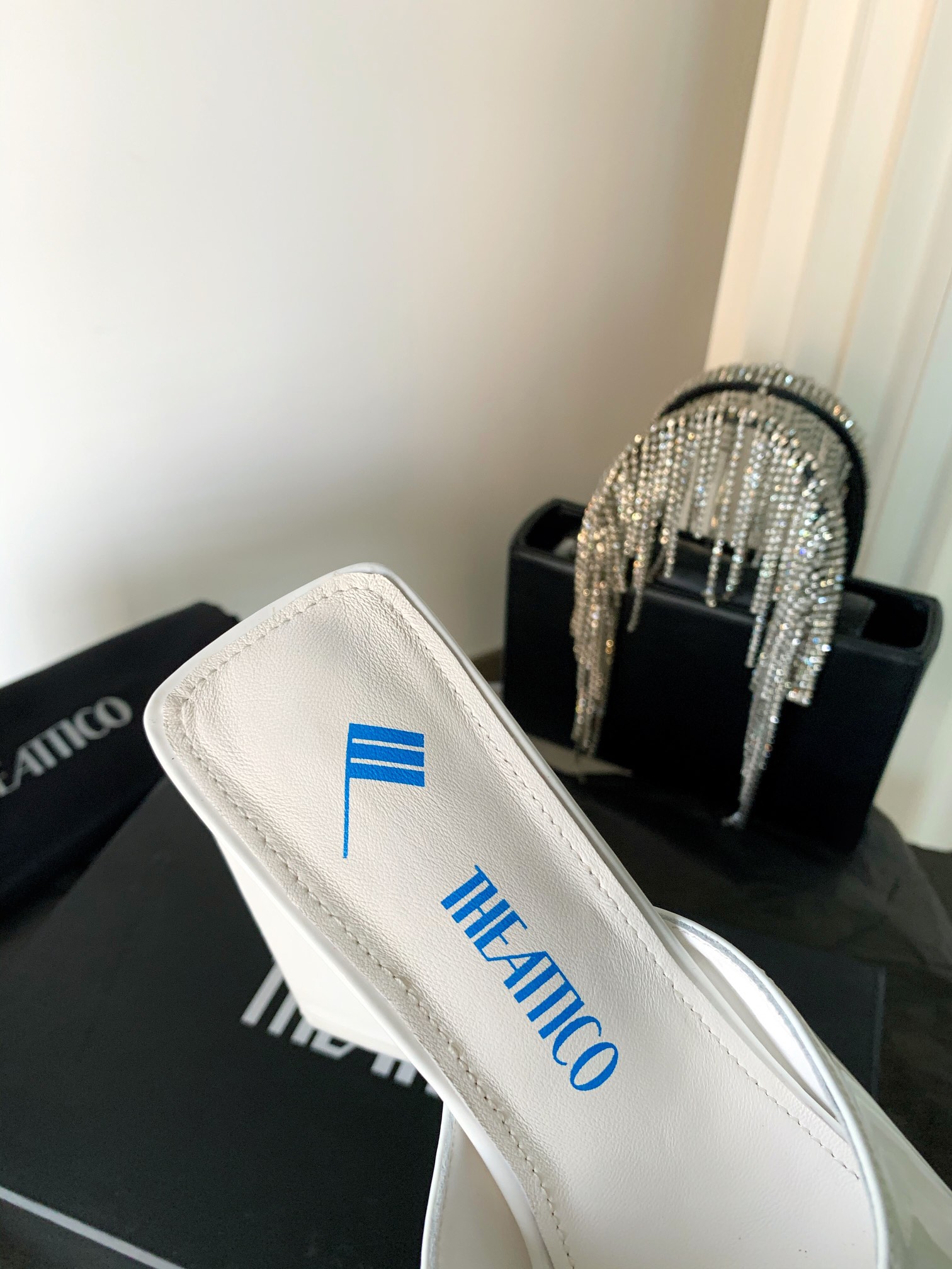 THE ATTICO | 𝟐𝟎𝟐𝟏/𝐒𝐒 𝐧𝐞𝐰 The attico triangle heel sandals lined with sheepskin leather genuine leather outsole