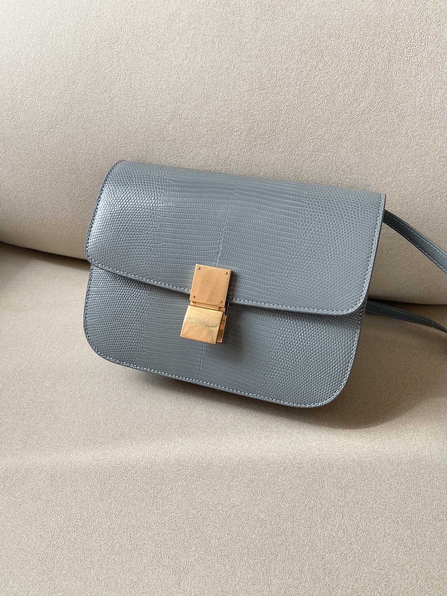 𝐂𝐞𝐥𝐢𝐧𝐞 CLASSIC