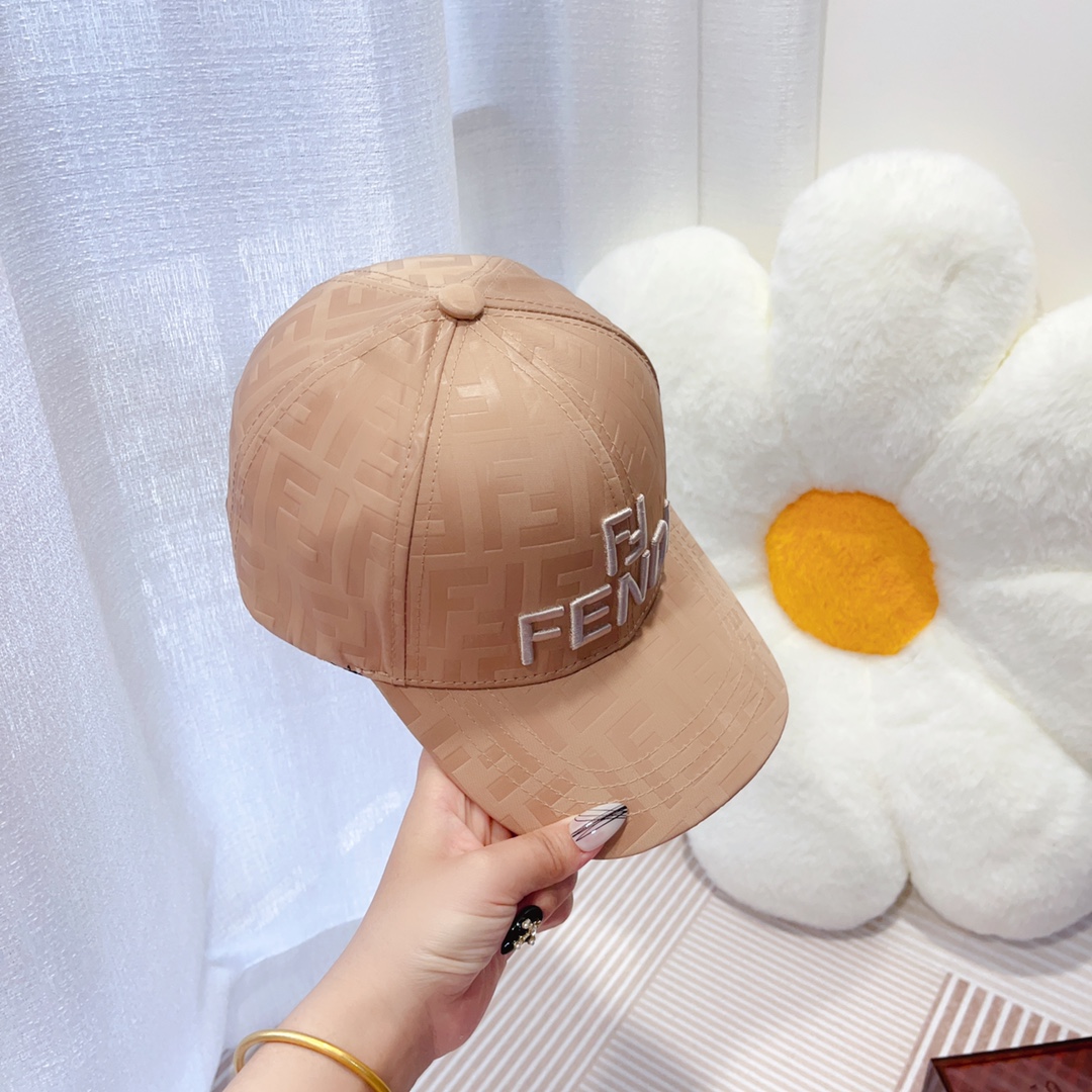 Fendi spring and summer new satin fabric double F presbyopia baseball cap