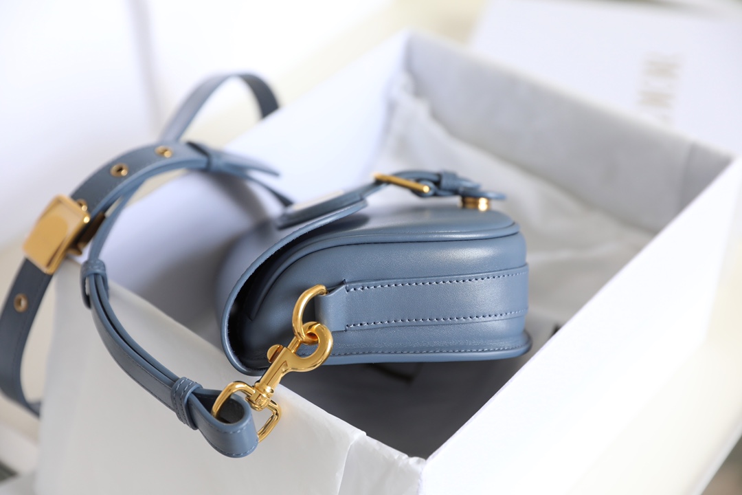 New Denim Blue arrives ‼️ small 𝘾-𝟎𝟖𝟏 𝙙𝙞𝙤𝙧 𝙗𝙤𝙗𝙗𝙗𝙮