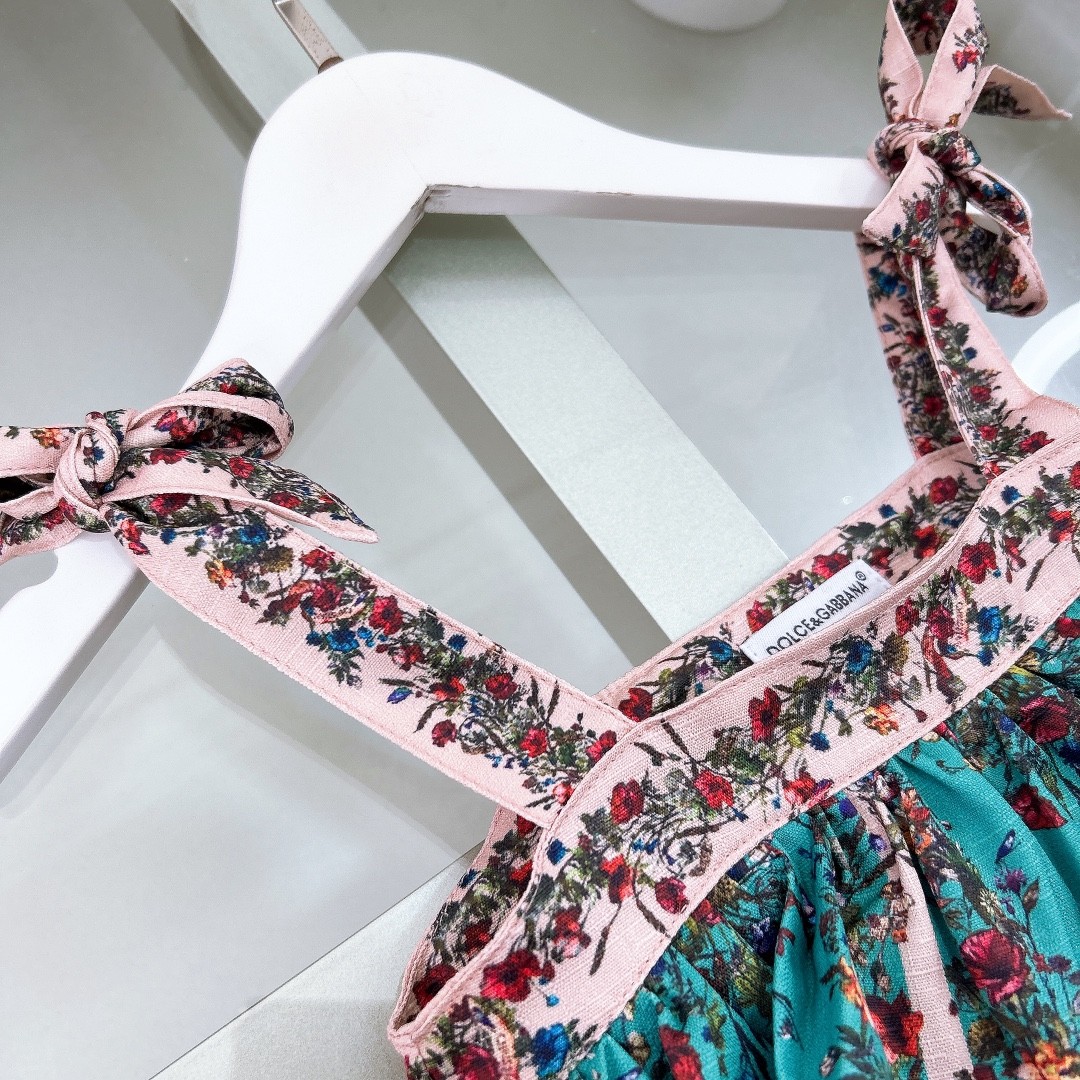 D&G spring and summer girls skirt suit