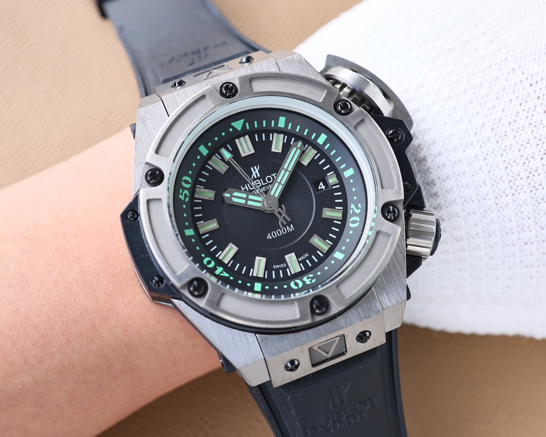 Hublot. King Power Diver 731.NX.1190.RX 【Titanium Case】