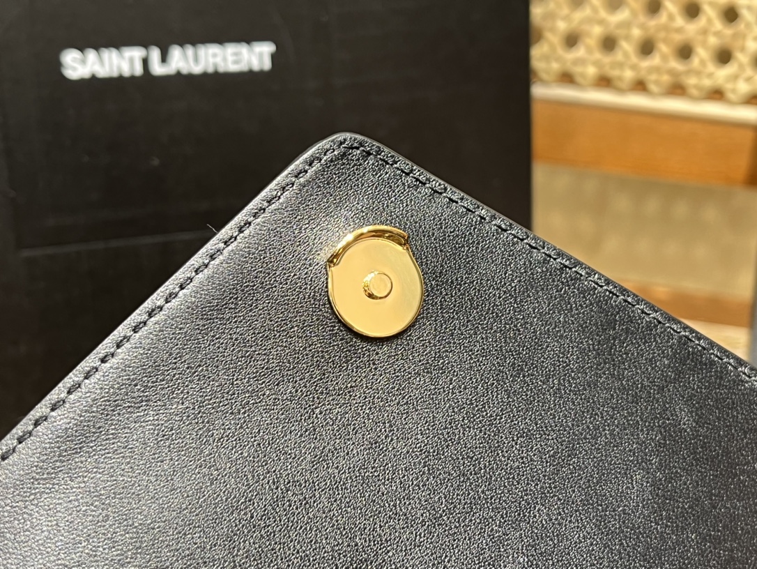 SAINT LAURENT 𝐆𝐚𝐛𝐲 𝐦𝐢𝐧𝐢 #685574.JD