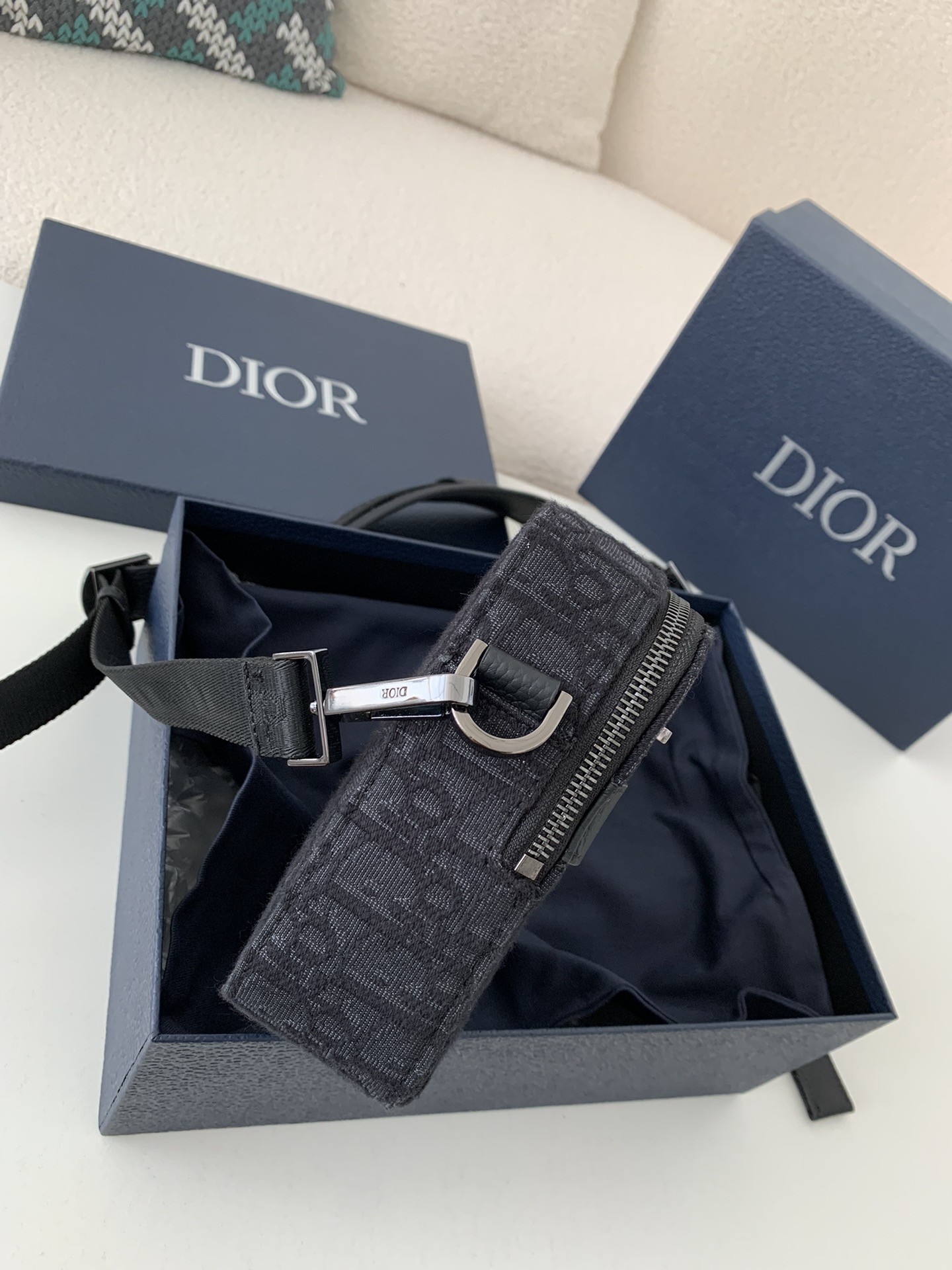 DIOR Men's SAFARI Messenger Bag, Top Quality Size: 22 * 15 * 6cm