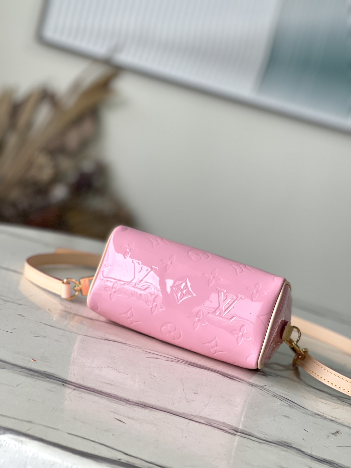 𝐋𝐎𝐔𝐈𝐒 𝐕𝐔𝐈𝐓𝐓𝐎𝐍      M81879