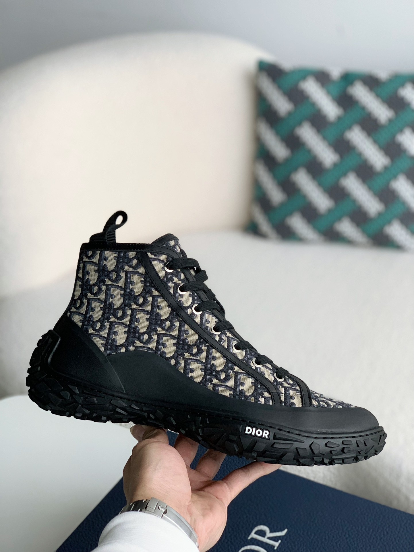 Dior B28 high-top Sneakers