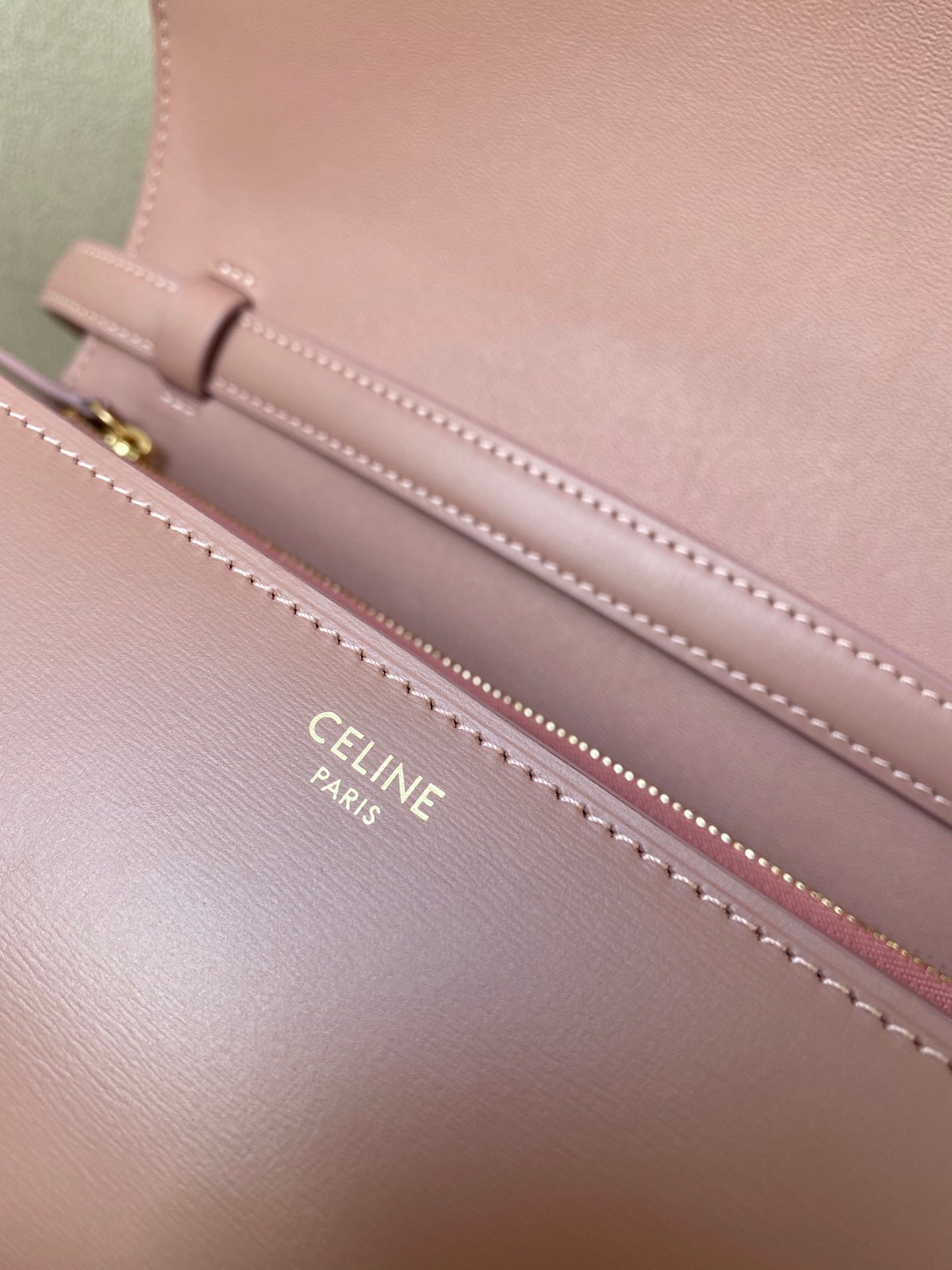 𝐂𝐞𝐥𝐢𝐧𝐞 CLASSIC