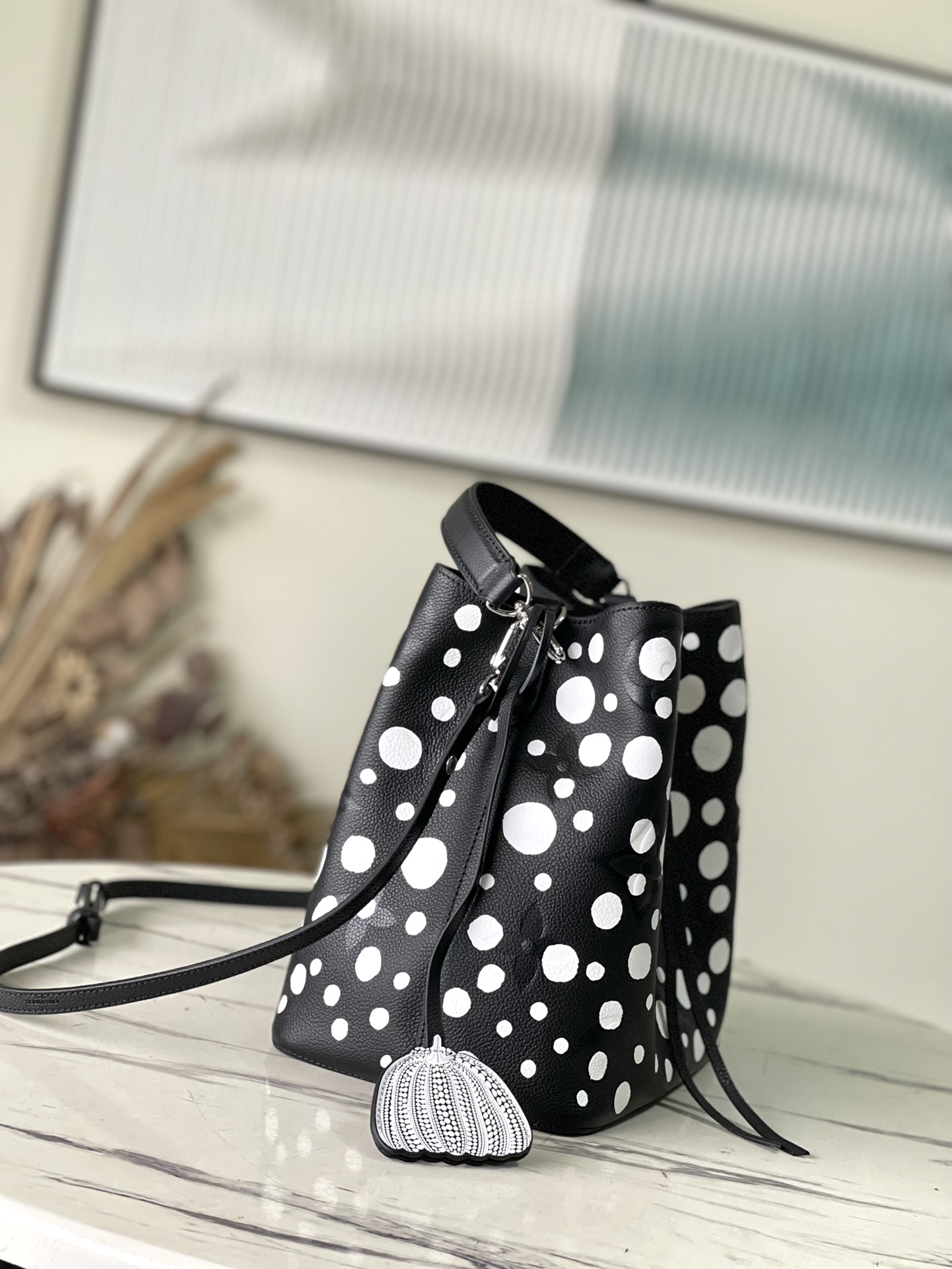 𝐋𝐎𝐔𝐈𝐒 𝐕𝐔𝐈𝐓𝐓𝐎𝐍      M21753