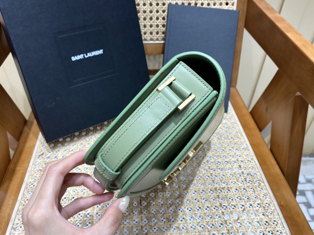 SAINT LAURENT 𝑺𝑶𝑳𝑭𝑬𝑹𝑰𝑵𝑶 𝑩𝑶𝑿 🎐.「avocado green」#634305.JD