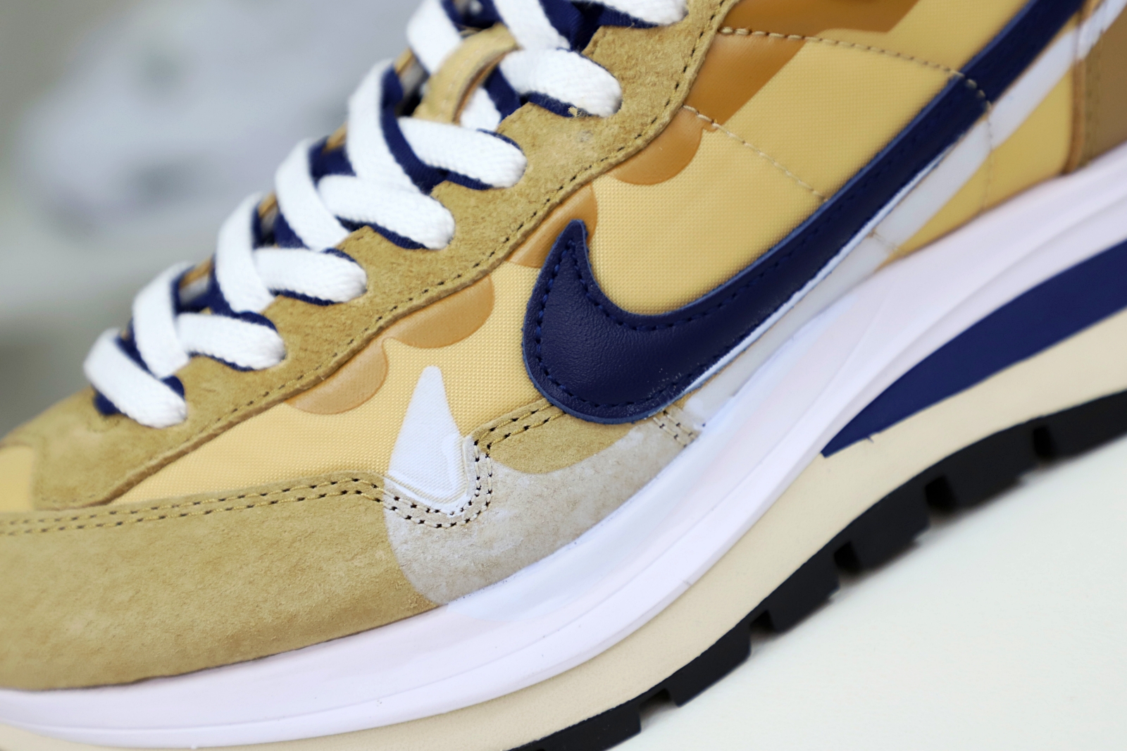 SACAI X VAPORWAFFLE SESAME BLUE VOID DARK IRIS