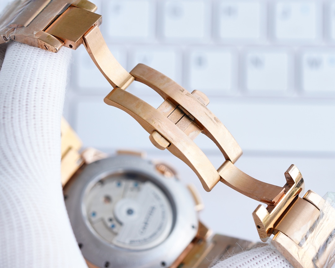 Cartier Fine Men's Watches